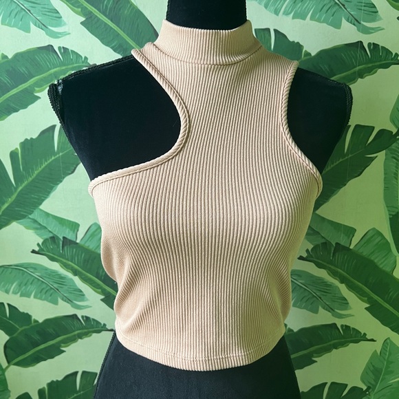 Iris Cutout mock neck Ribbed Crop Tank Top Tan Size M - Picture 1 of 4